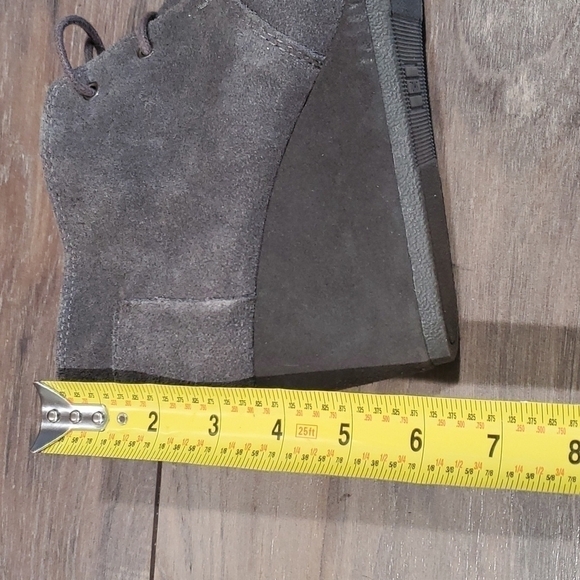 Toms "Like New" Desert wedge Suede shoes sz 10 - Picture 12 of 13